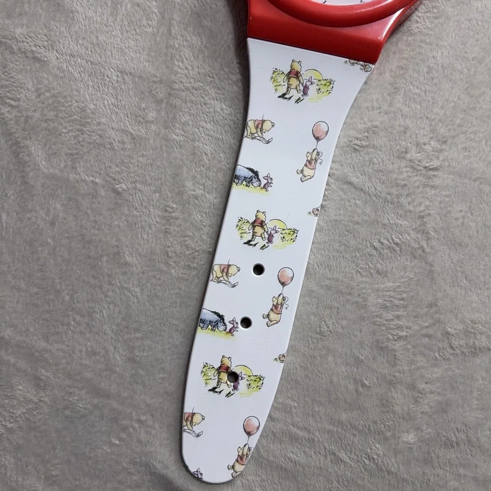 Disney Winnie the Pooh Wall Clock Analog Battery Powered Multicolor Plastic 36